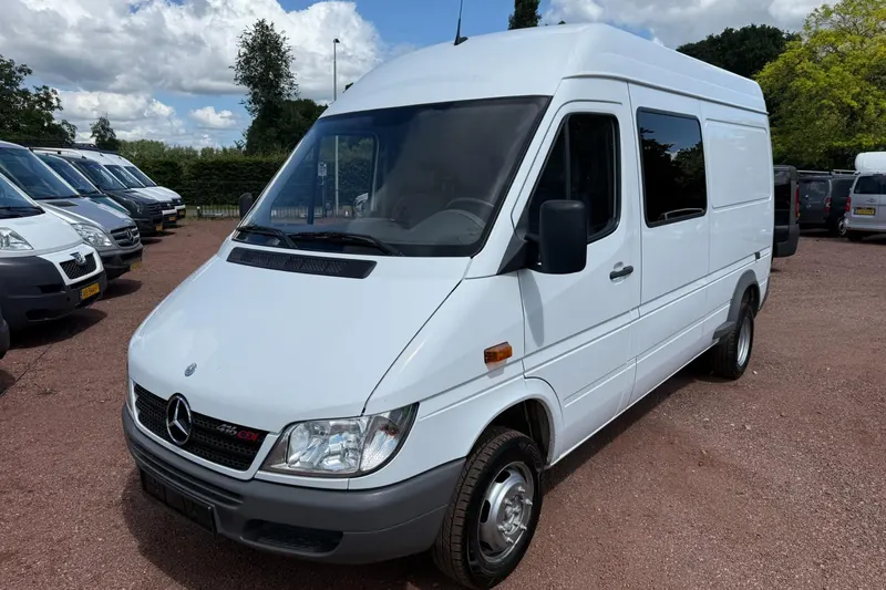 Mercedes-Benz Sprinter (2005)