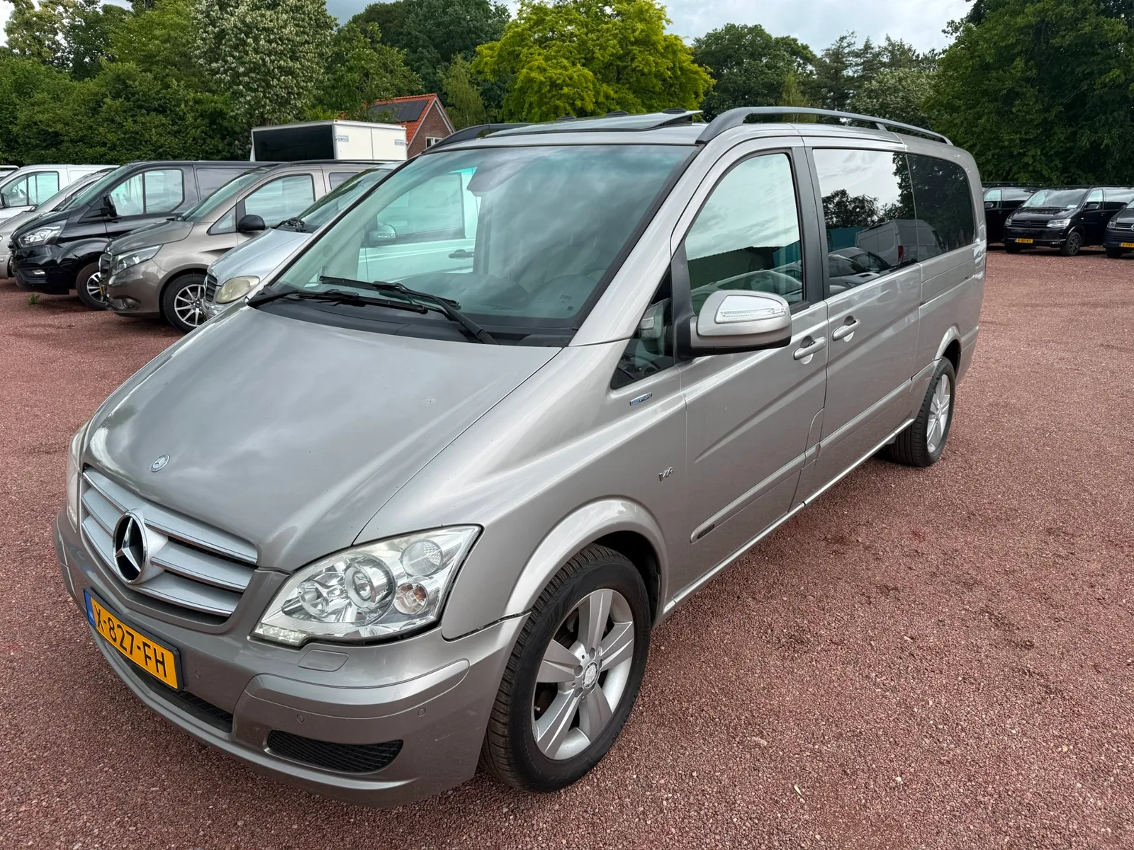Mercedes-Benz Viano (2012) — foto 1
