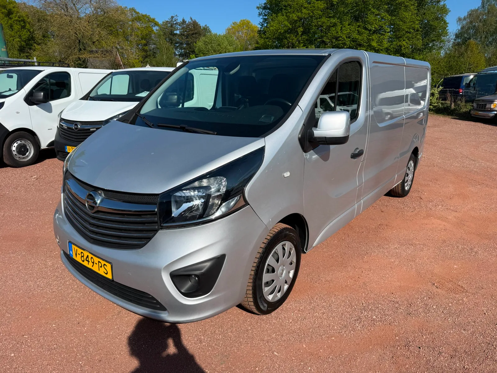 Opel Vivaro (2018) — foto 1