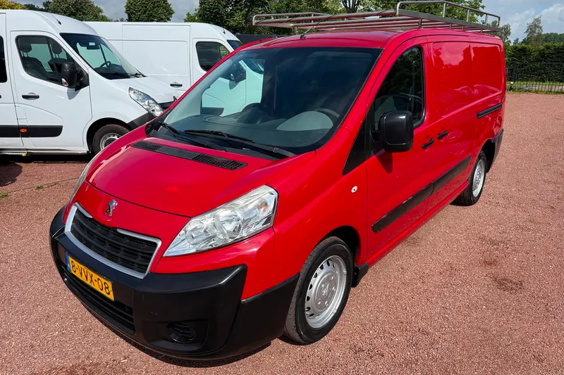 Peugeot Expert (2012)