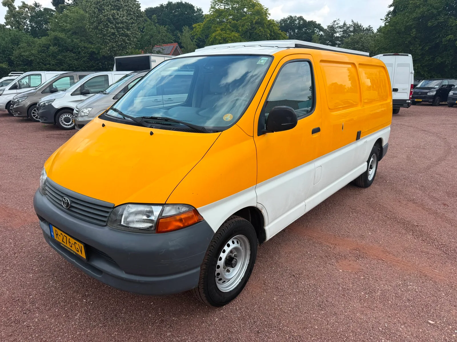 Toyota HIACE (2005) — foto 1