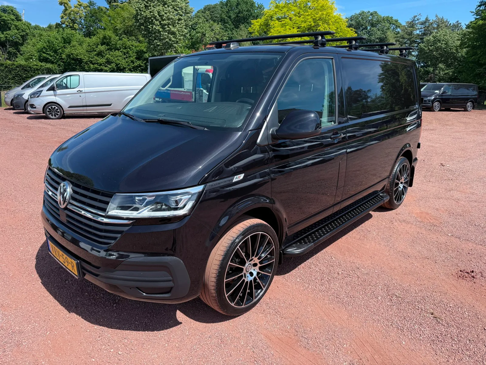 Volkswagen Transporter (2020) — foto 1