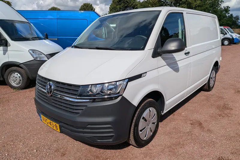 Volkswagen Transporter (2023)