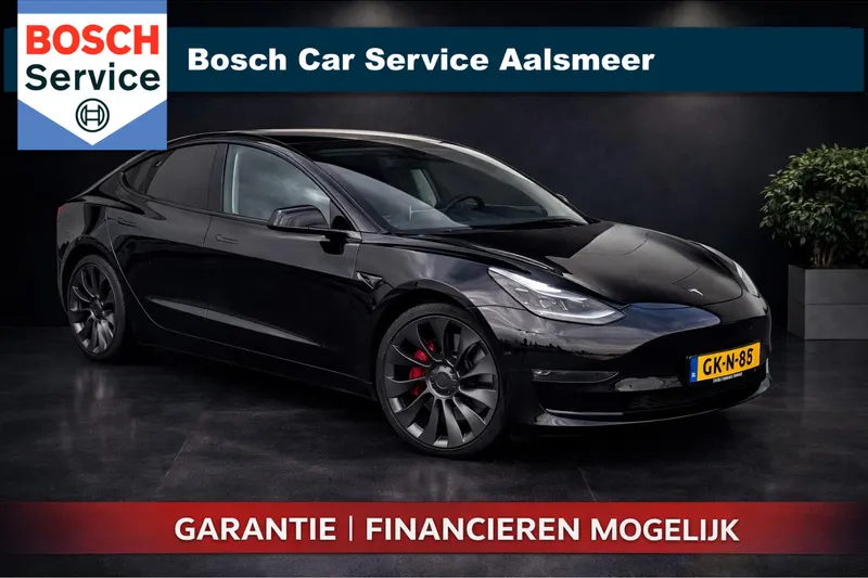 Tesla Model 3 (2023)