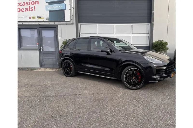 Porsche Cayenne (2016)