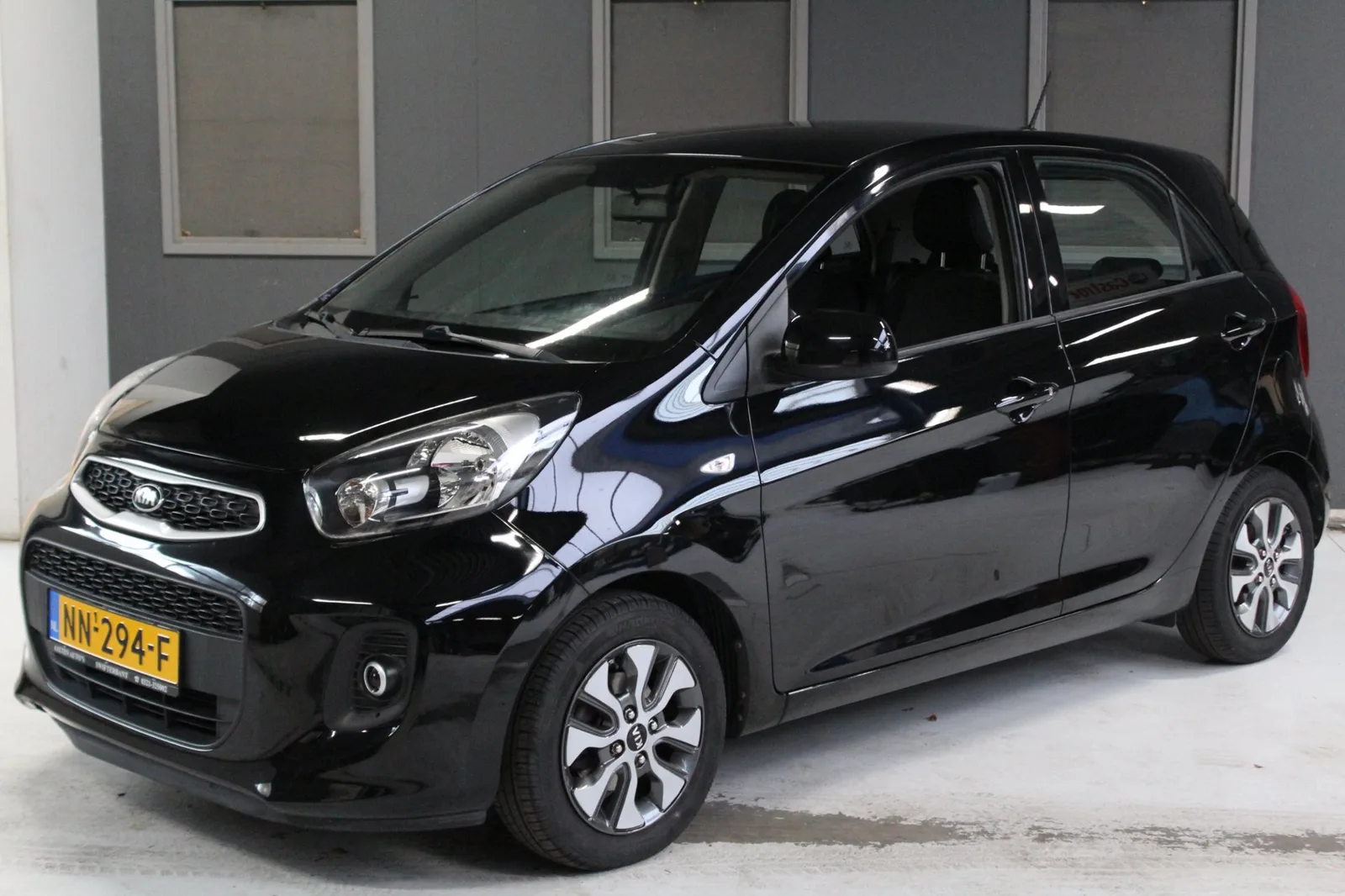 Kia Picanto (2017) — foto 1