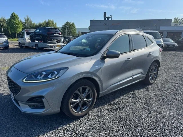 Ford Kuga (2023) — foto 1