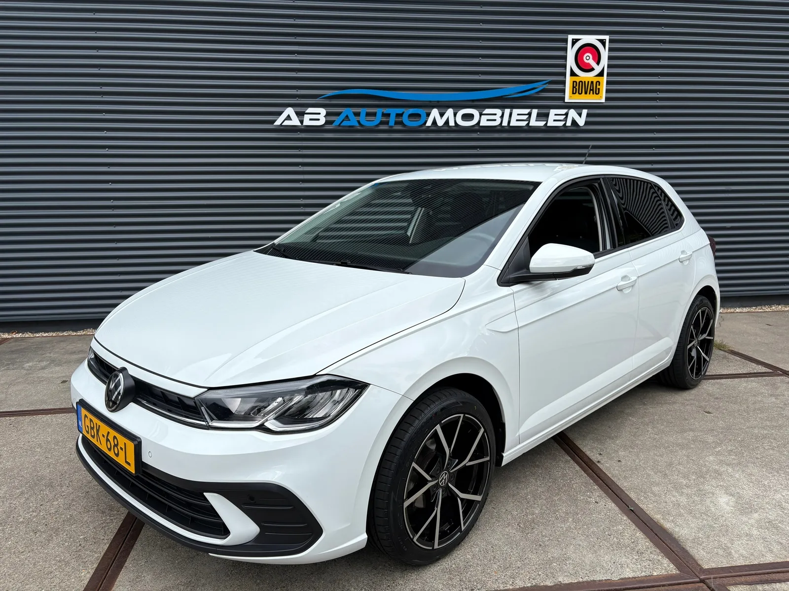 Volkswagen Polo (2024) — foto 1