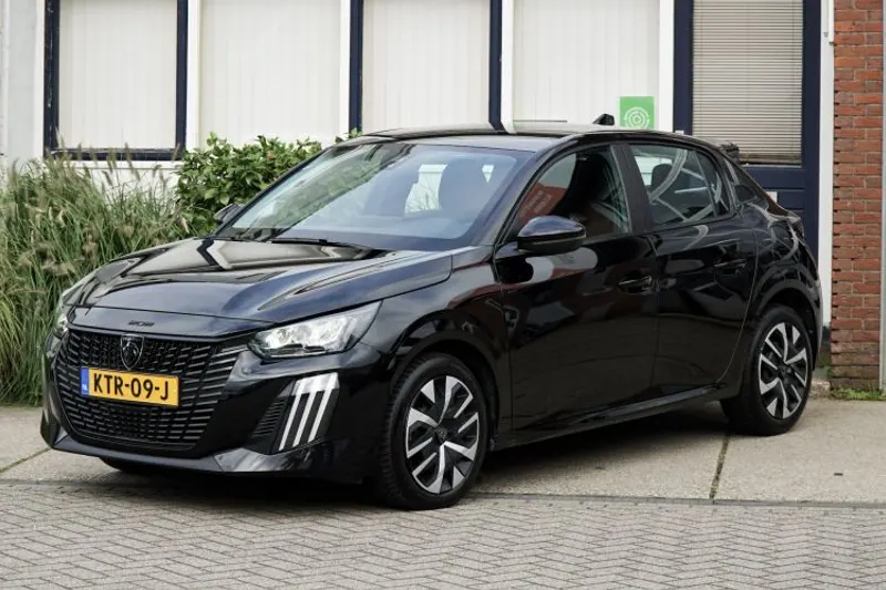 Peugeot 208 (2024)
