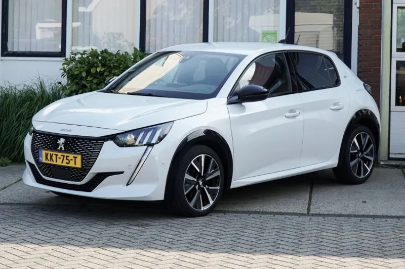 Peugeot 208 (2022)