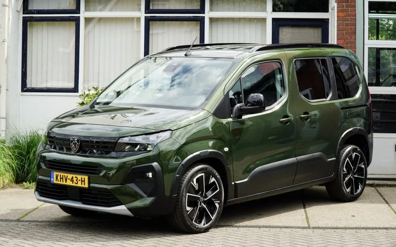 Peugeot Rifter (2024) — foto 1