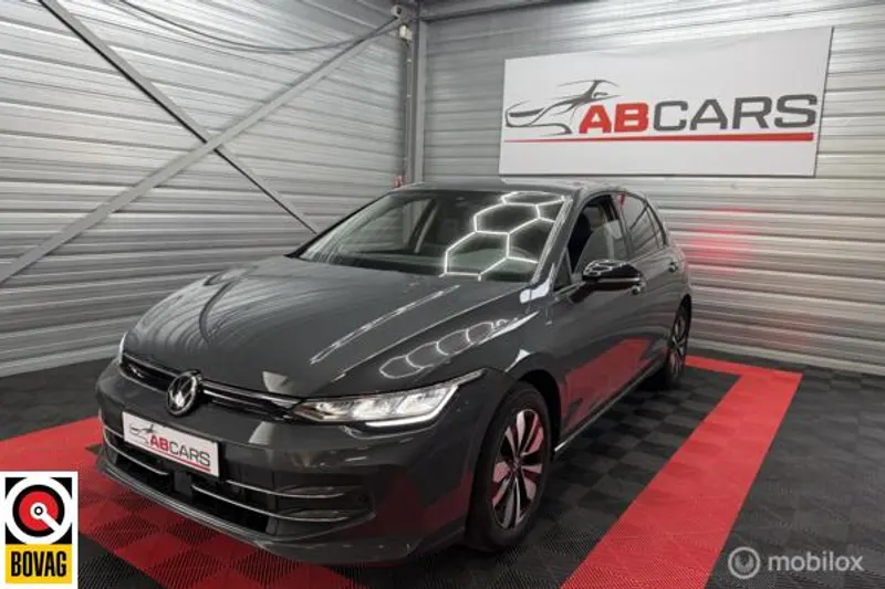 Volkswagen Golf (2025)