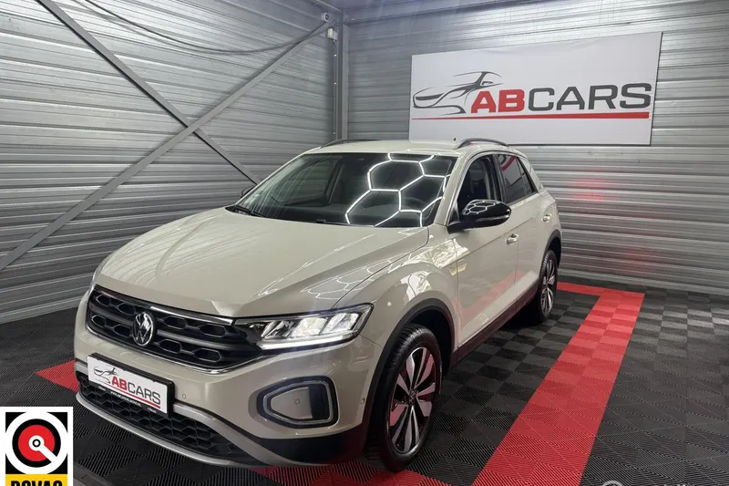 Volkswagen T-Roc (2025)