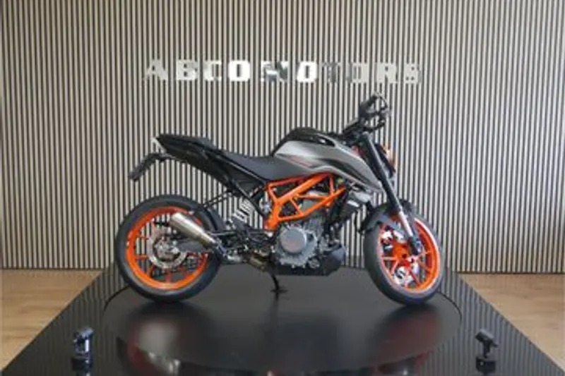 KTM 390 Duke (2021)