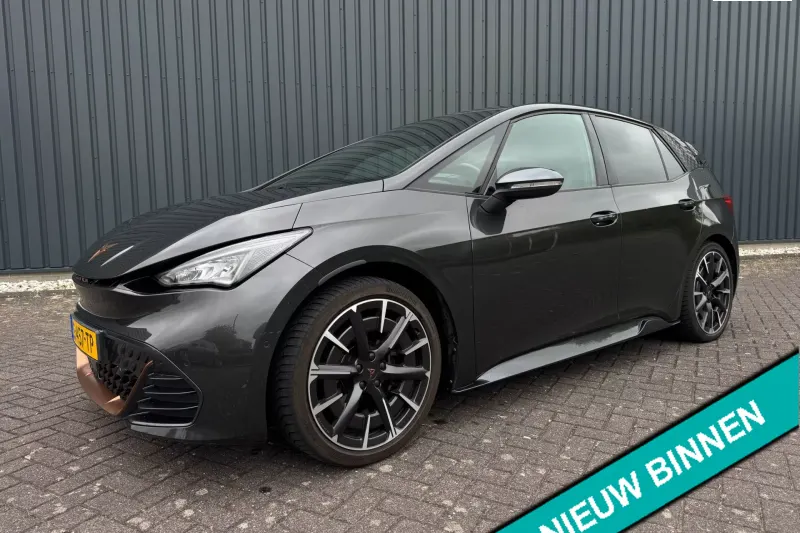 CUPRA Born (2022)