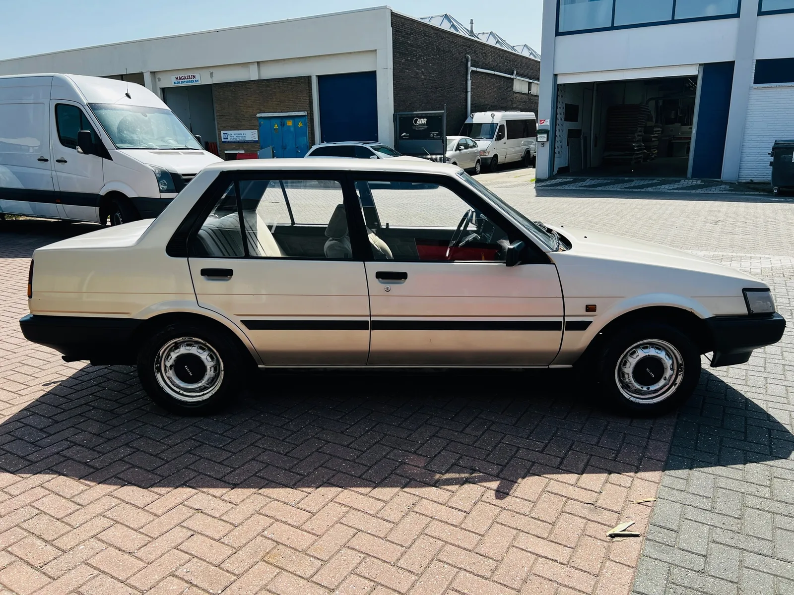 Toyota Corolla (1987) — foto 1