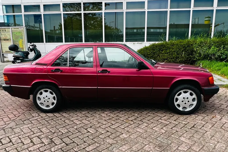 Mercedes-Benz 190-Serie (1990)