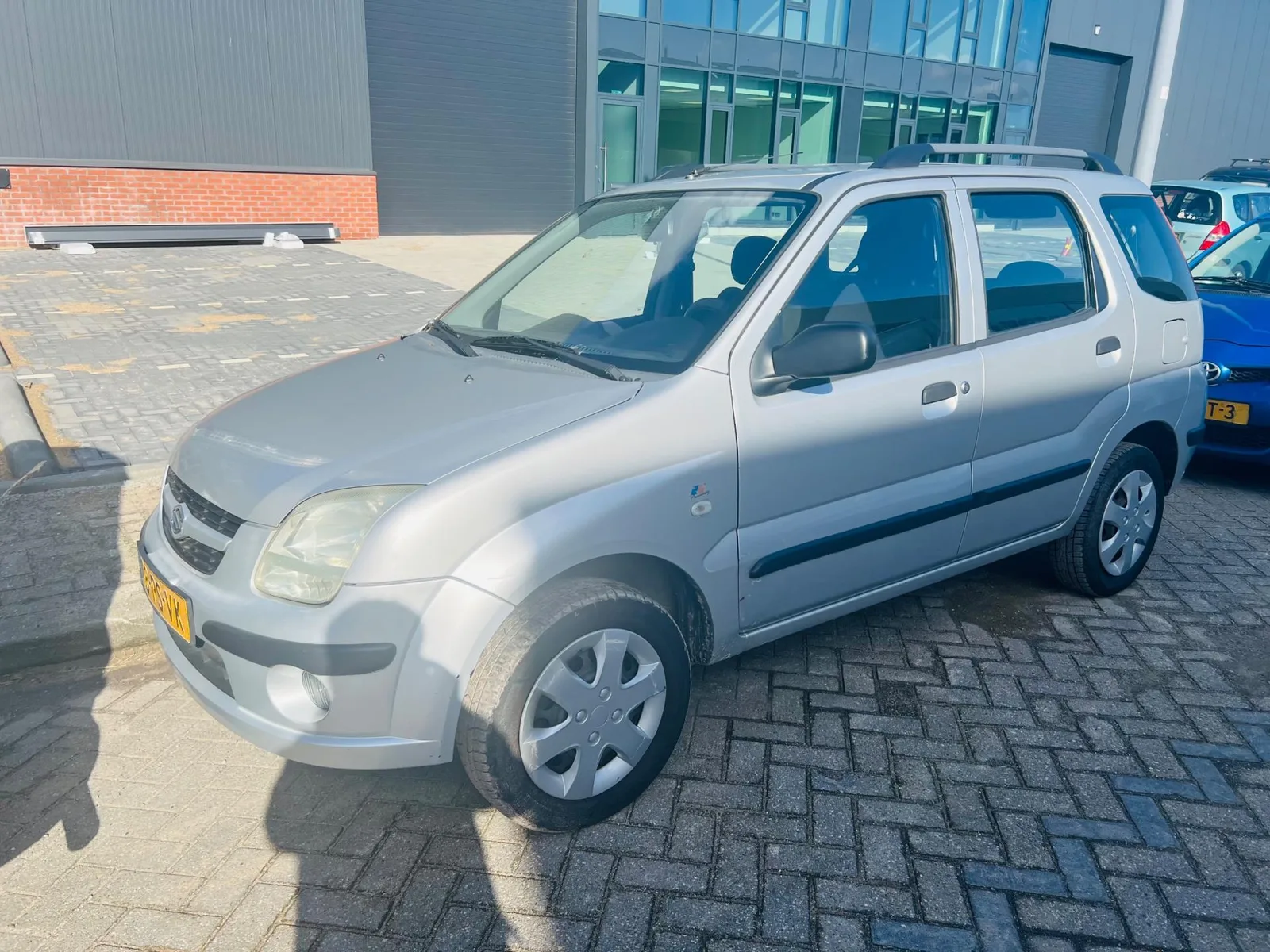 Suzuki Ignis (2004) — foto 1