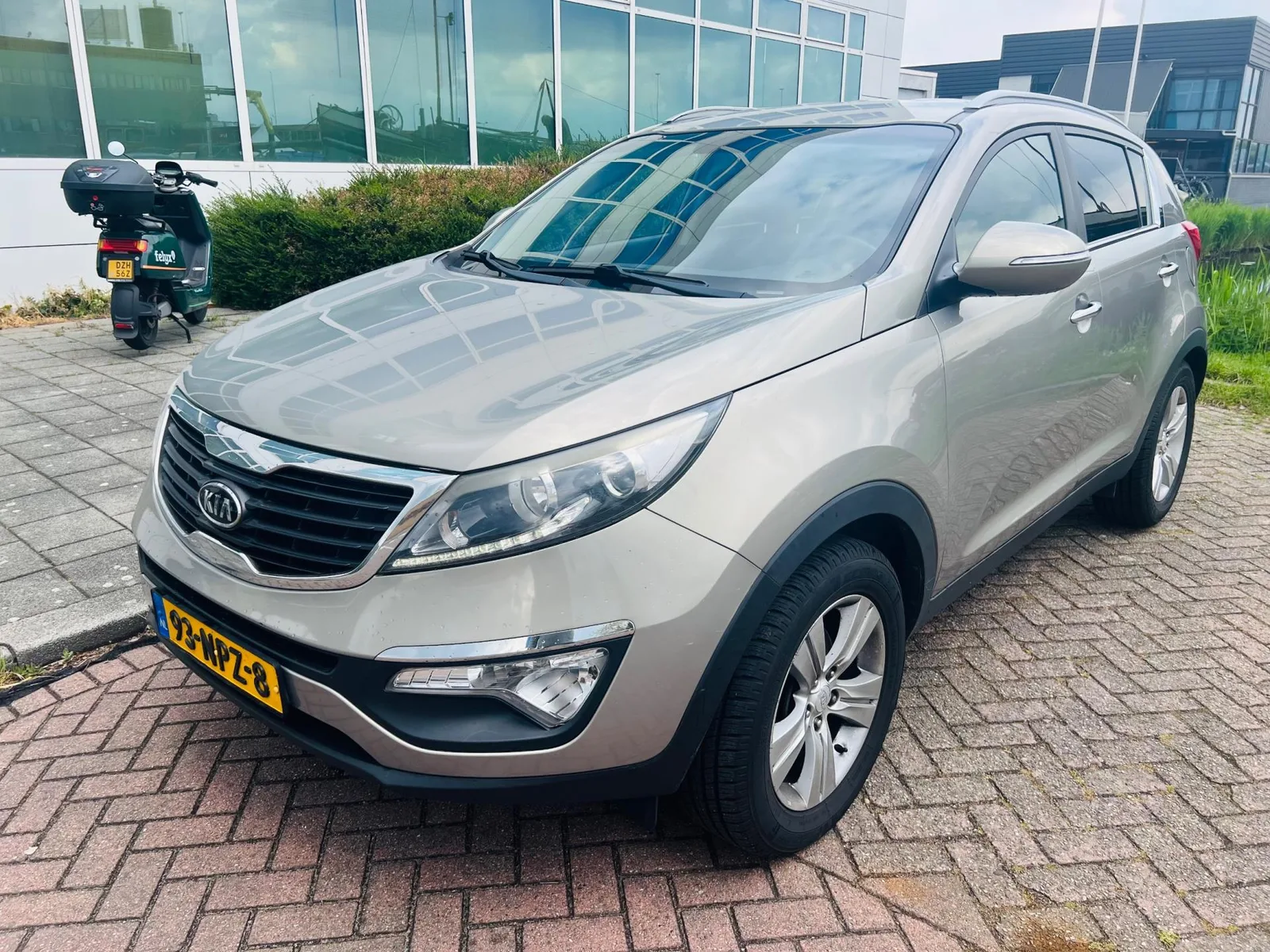 Kia Sportage (2010) — foto 1