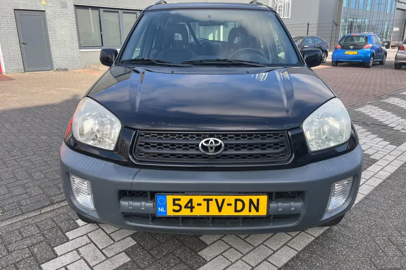 Toyota RAV4 (2001)