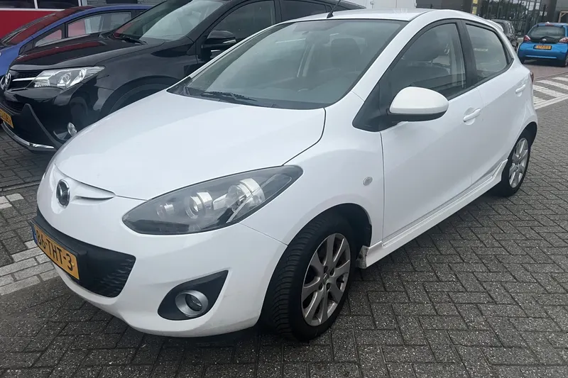 Mazda 2 (2012)