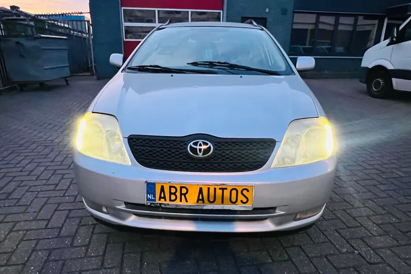 Toyota Corolla (2004)