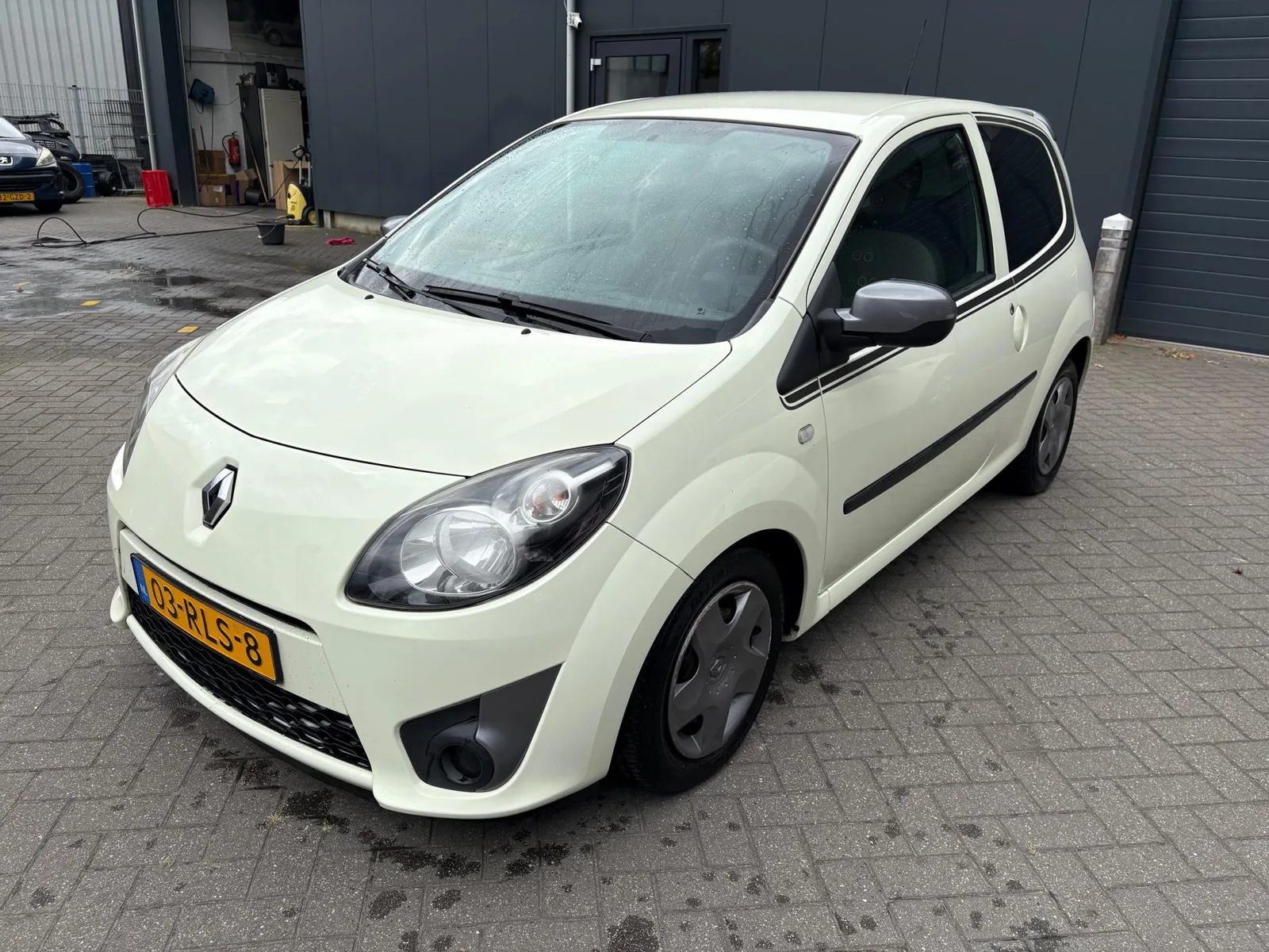 Renault Twingo (2011) — foto 1