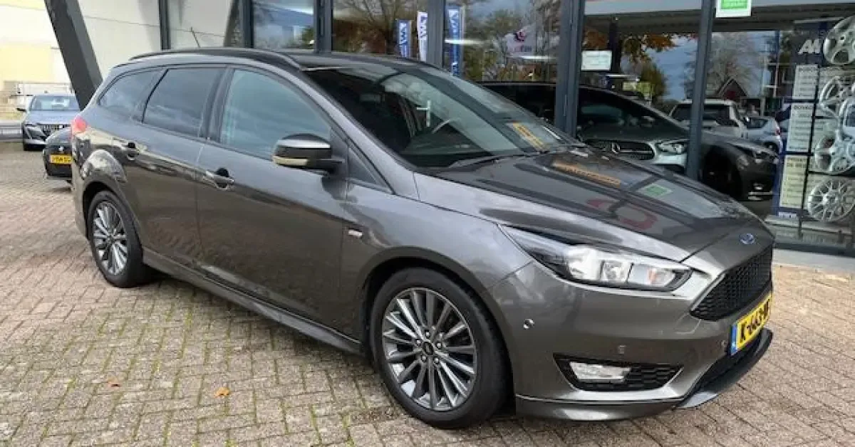 Ford Focus (2018) — foto 1