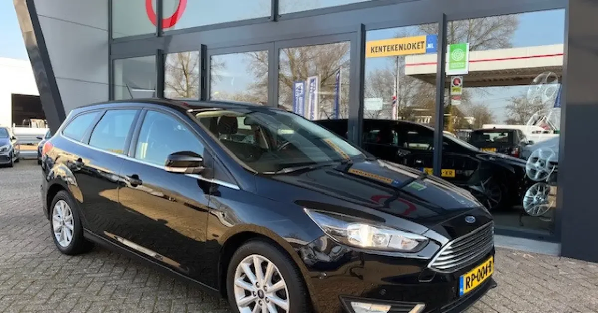 Ford Focus (2018) — foto 1