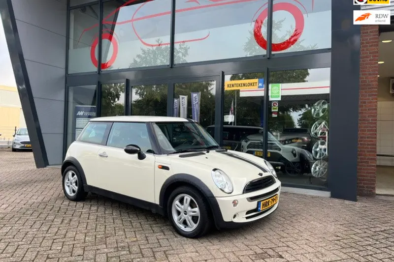 MINI One (2007)