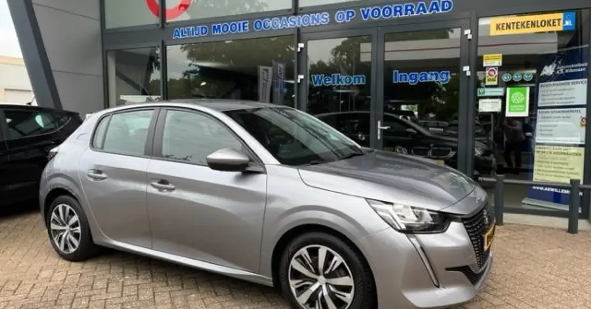 Peugeot 208 (2020) — foto 1