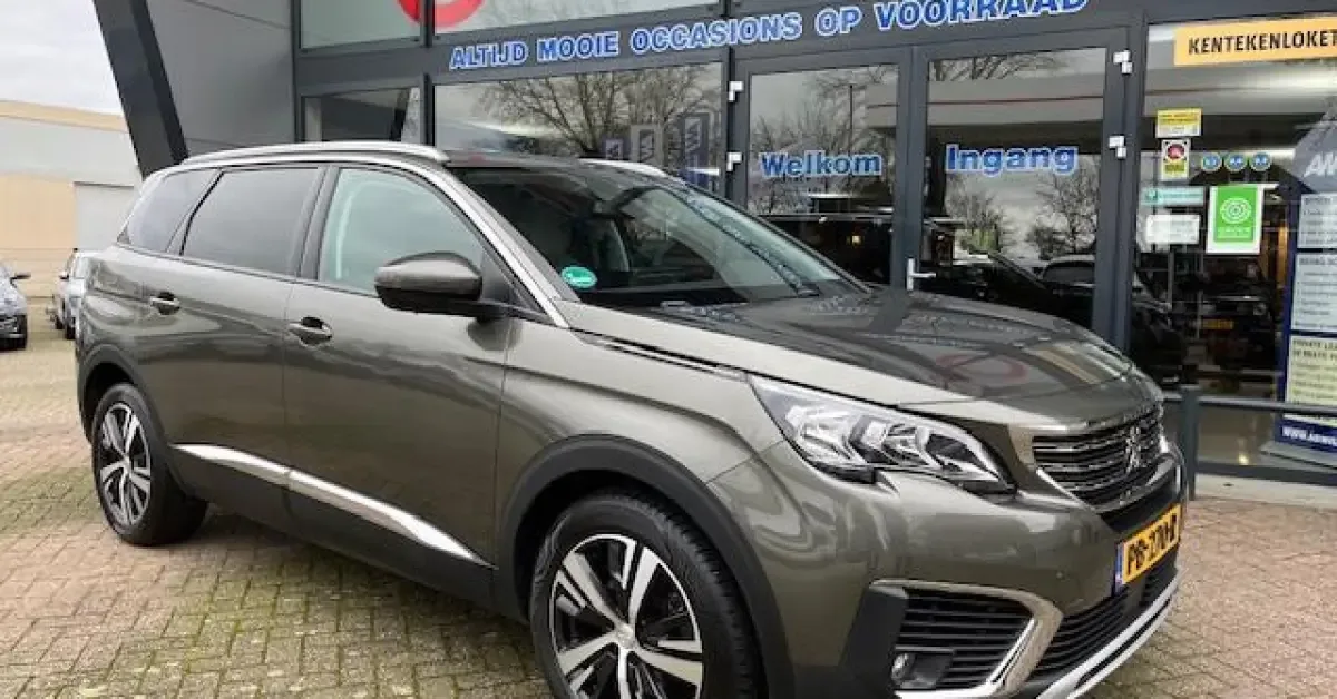 Peugeot 5008 (2017) — foto 1