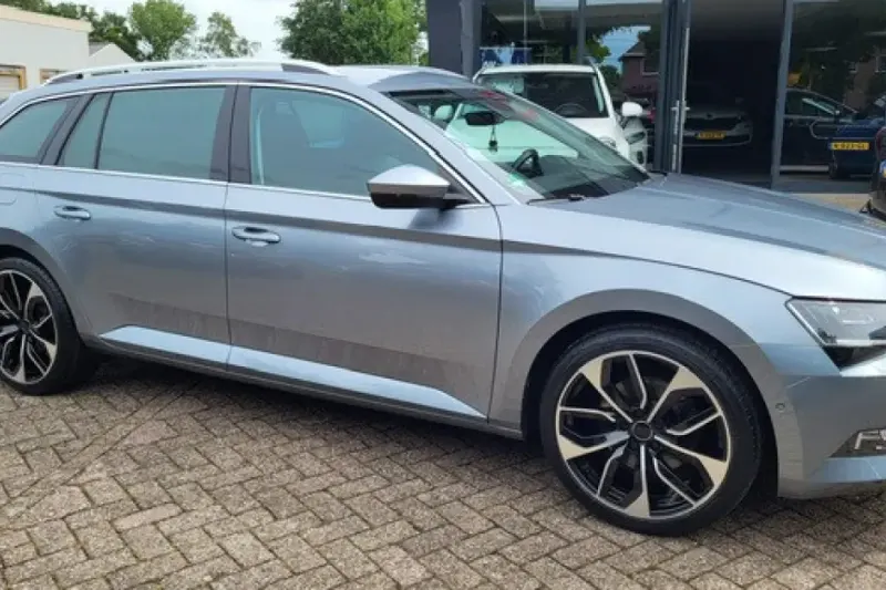 Škoda Superb (2019)