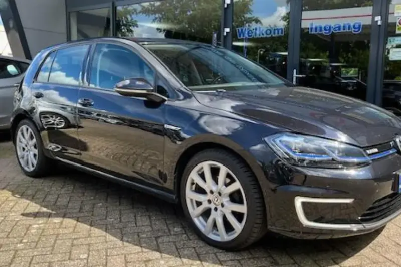 Volkswagen E Golf (2018)