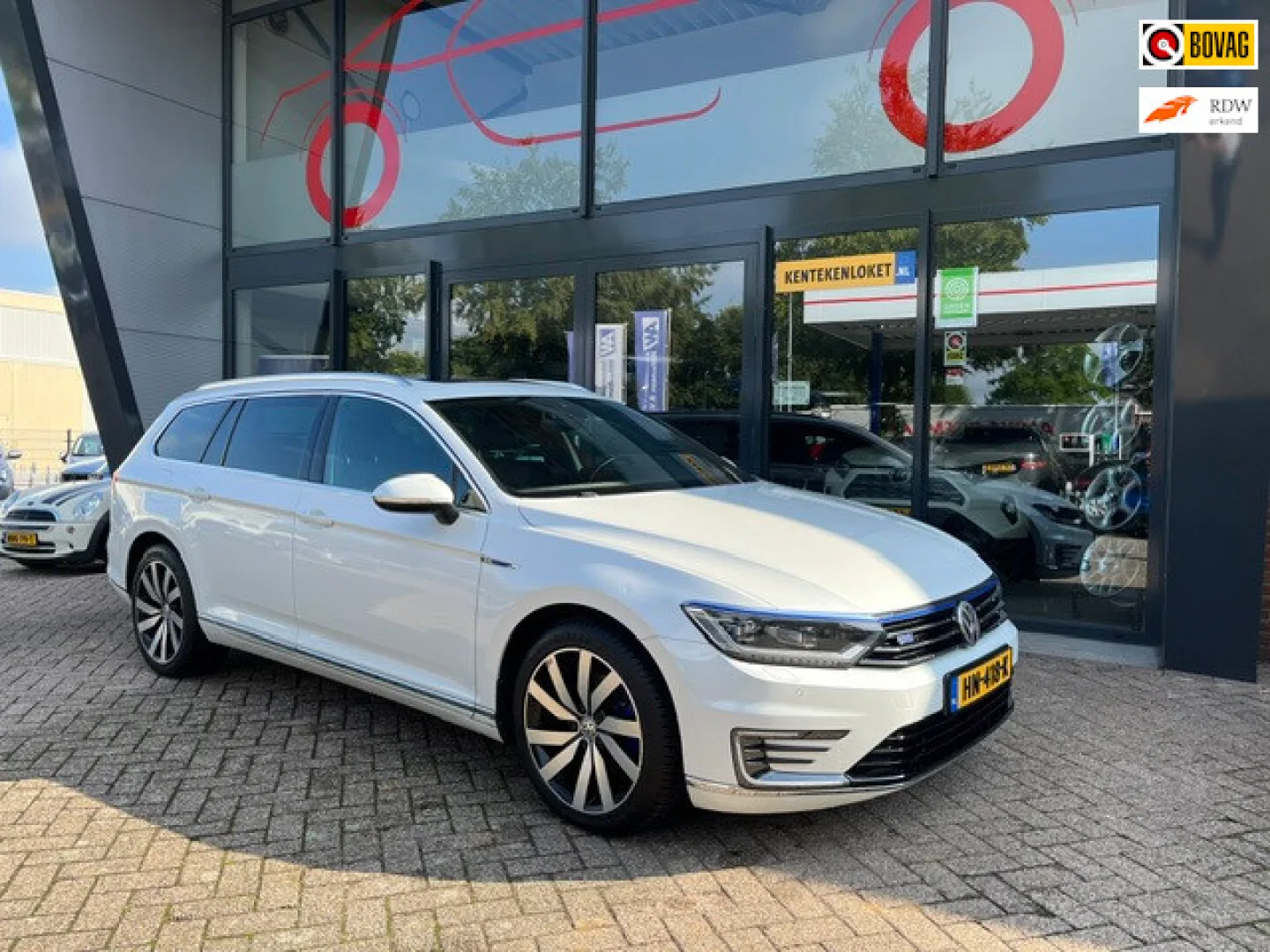 Volkswagen Passat (2015) — foto 1