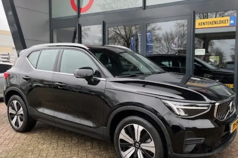 Volvo XC40 (2022)