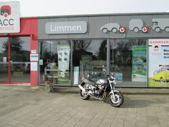 Suzuki GSX 1400 (2002) — foto 1