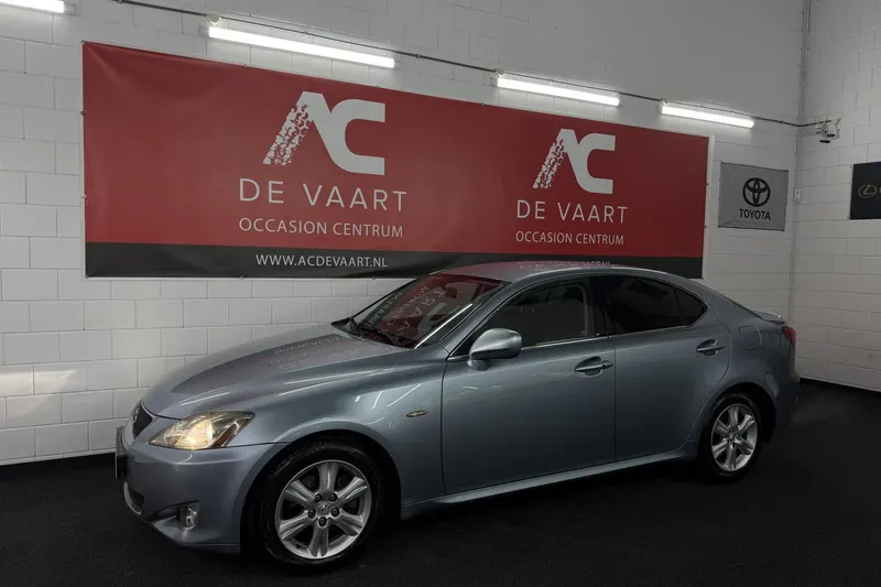 Lexus IS (2006)