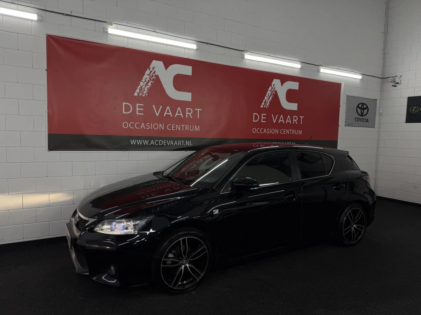 Lexus CT (2012) — foto 1