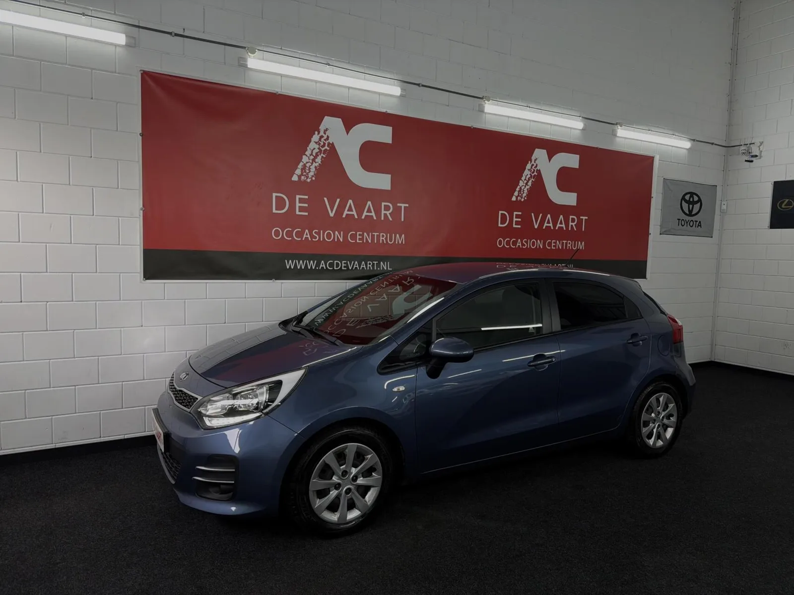 Kia Rio (2015) — foto 1