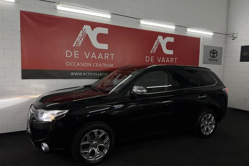 Mitsubishi Outlander (2014)