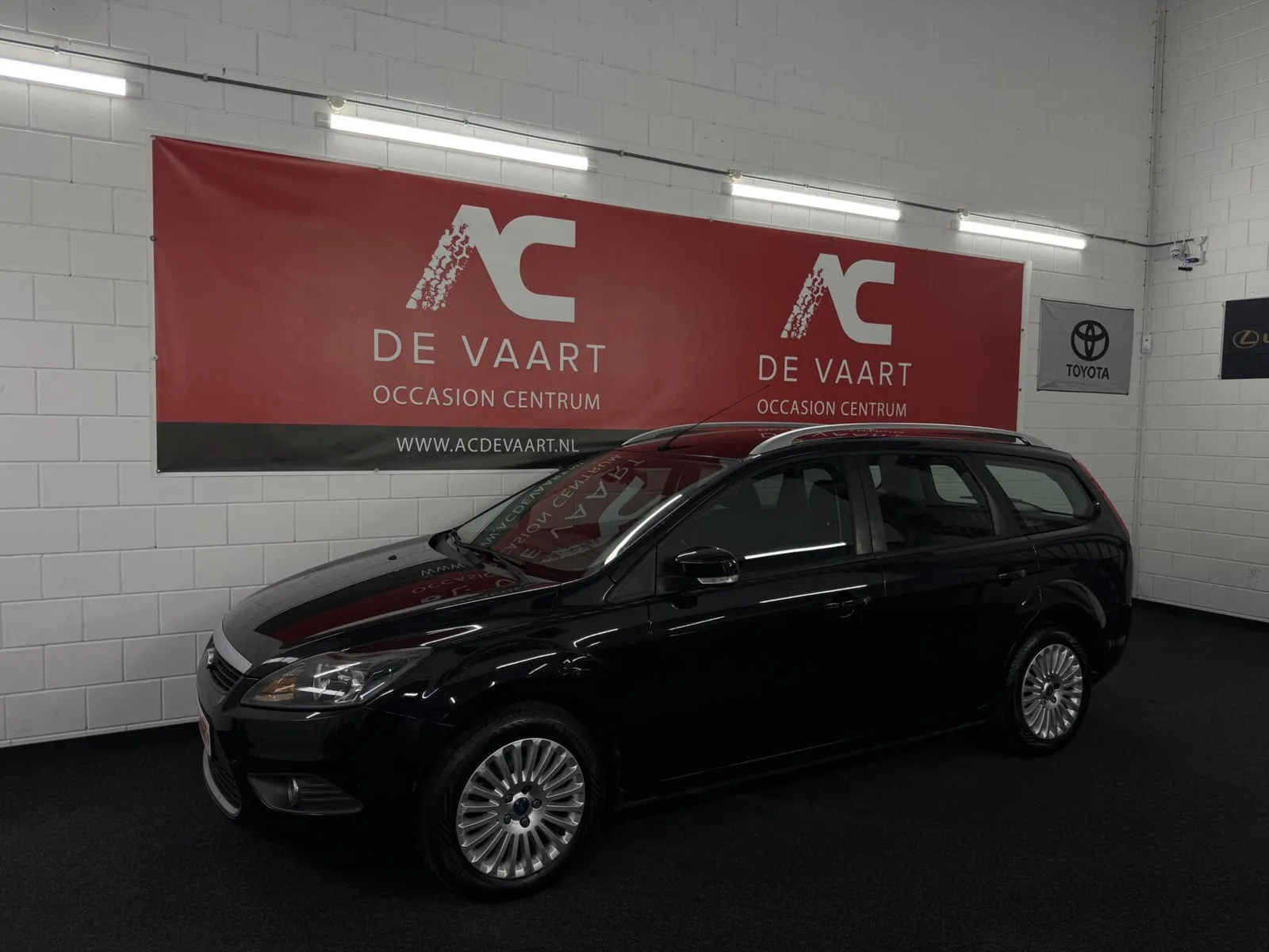 Ford Focus (2010) — foto 1