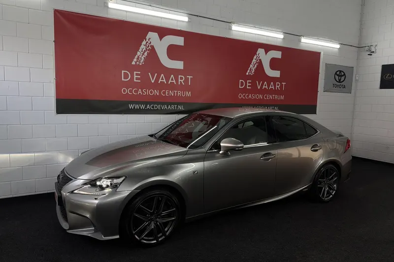 Lexus IS (2014)
