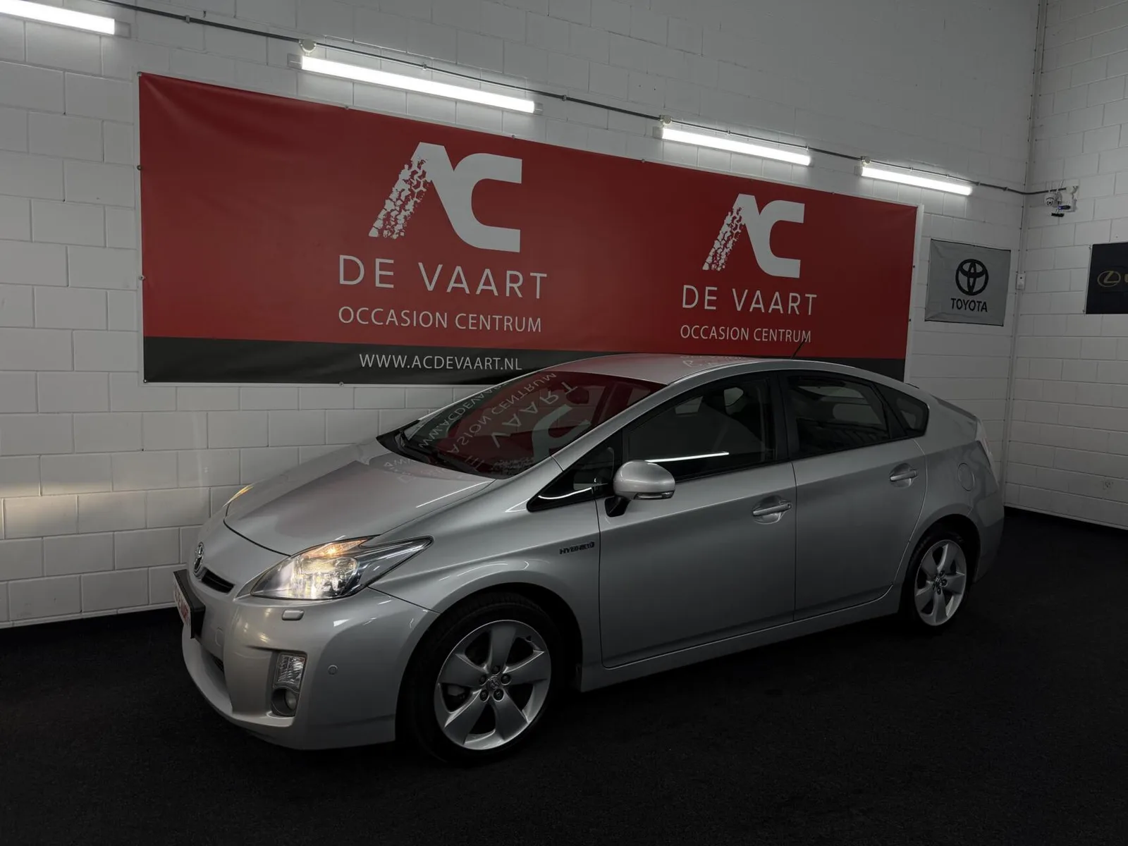 Toyota Prius (2010) — foto 1