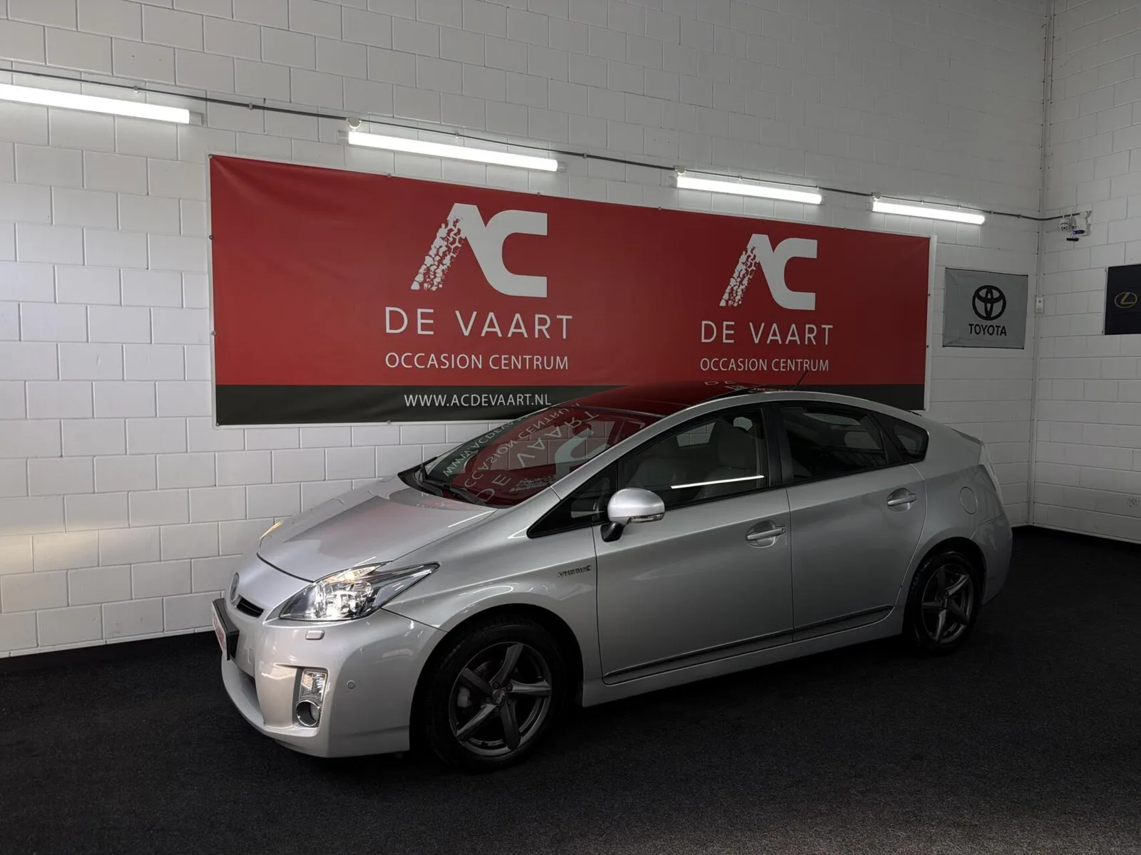 Toyota Prius (2010) — foto 1