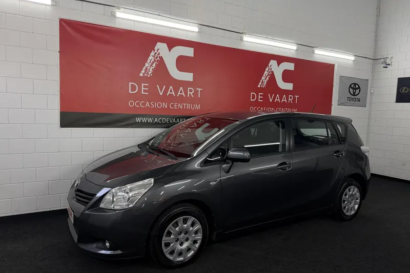 Toyota Verso (2010)