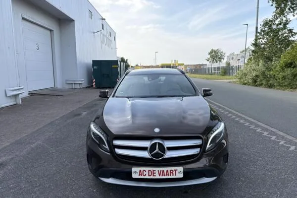 Mercedes-Benz GLA (2014) — foto 1