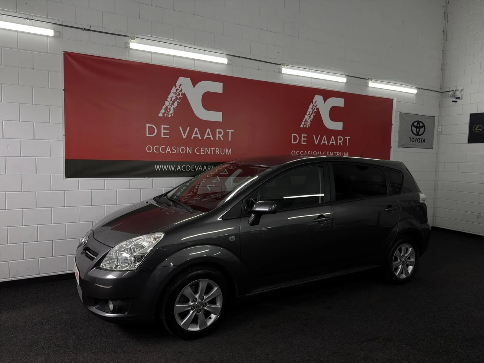 Toyota Verso (2009) — foto 1