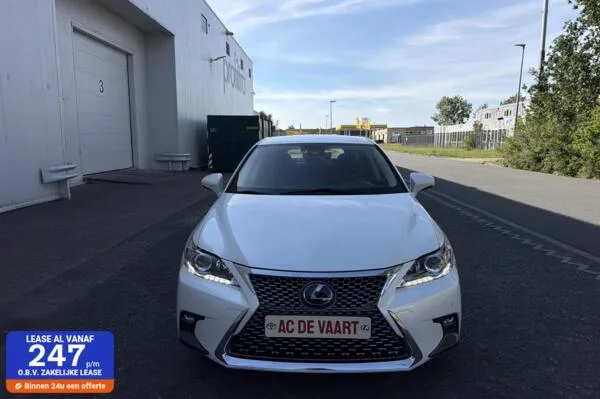 Lexus CT (2018) — foto 1