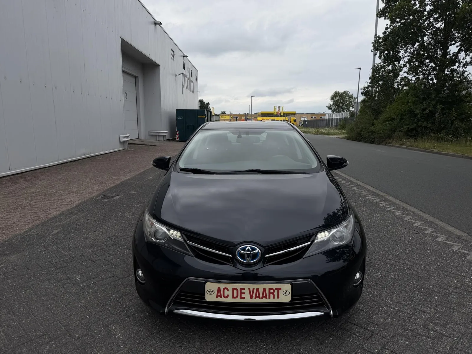 Toyota Auris (2013) — foto 1